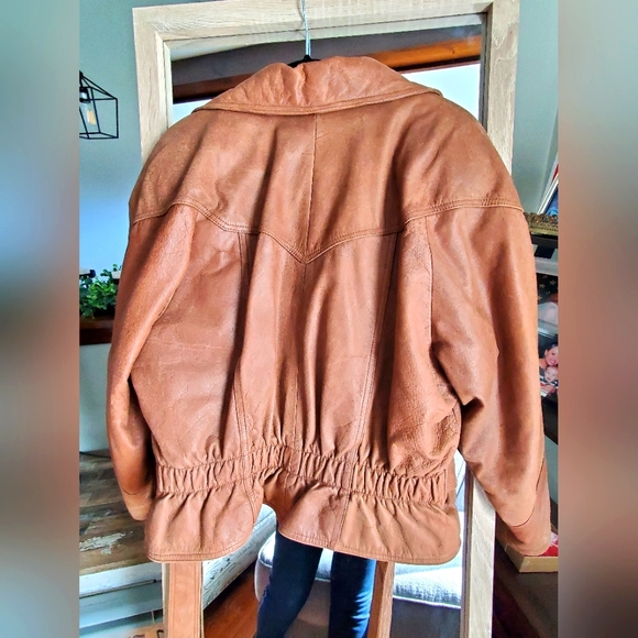 ❌️SOLD❌️ Adventure Bound Vintage Leather Bomber by Wilsons - Picture 3 of 16